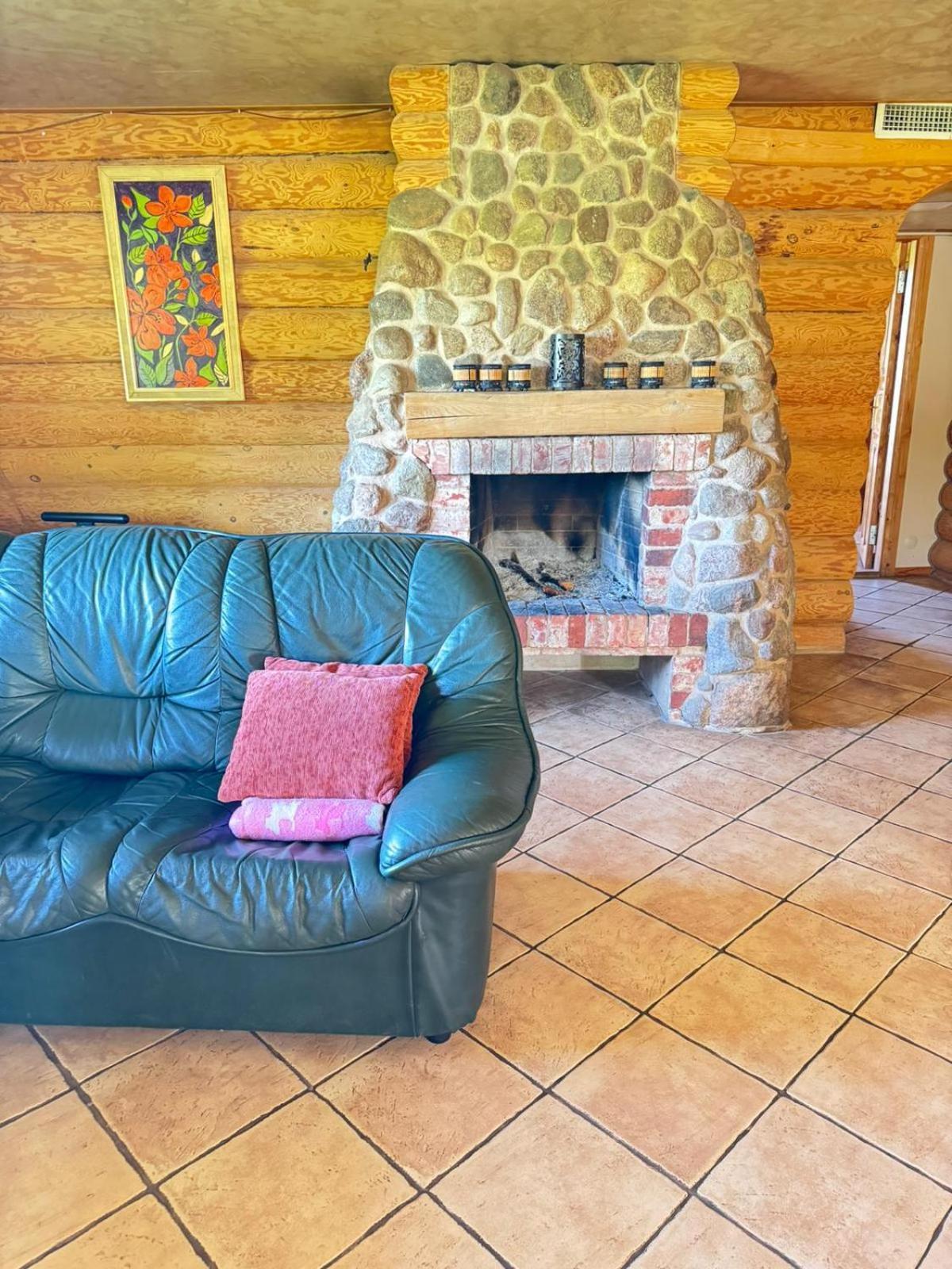 Vonadzini Hotel Stāmeriena Екстериор снимка