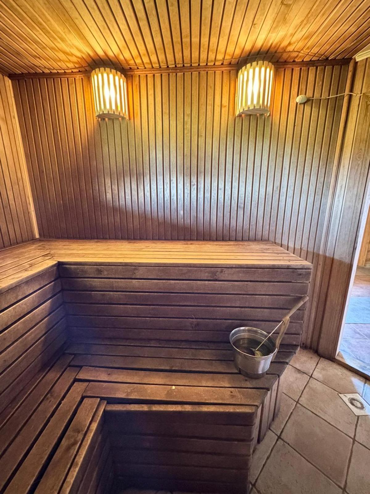 Vonadzini Hotel Stāmeriena Екстериор снимка