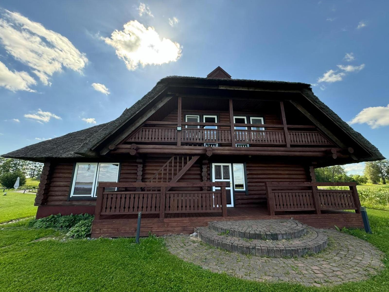 Vonadzini Hotel Stāmeriena Екстериор снимка