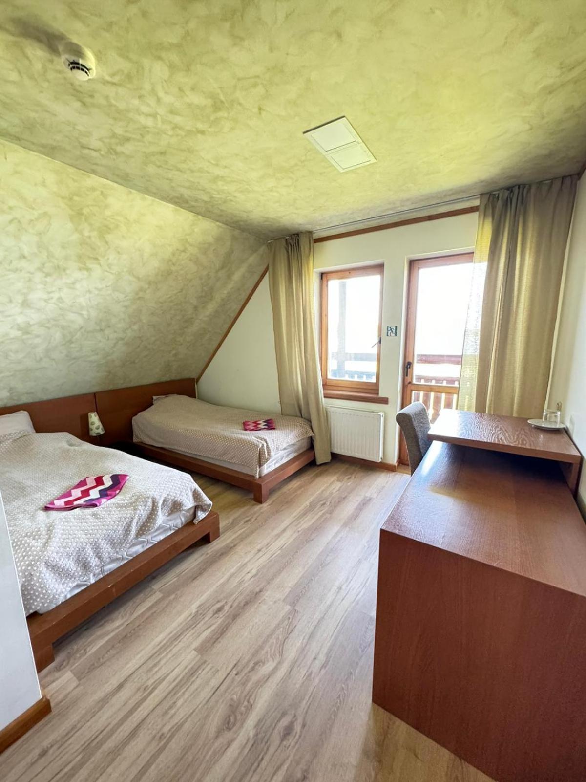Vonadzini Hotel Stāmeriena Екстериор снимка